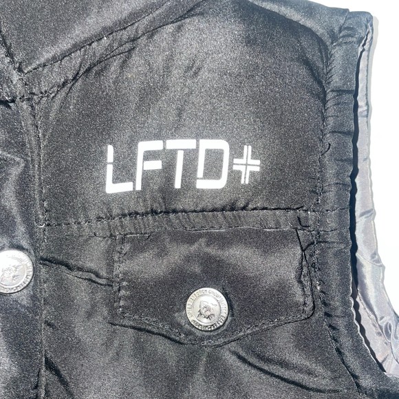 LRG SLEEVELESS KIDS BLACK PUFFER JACKET SIZE 24 MONTHS - Picture 3 of 9